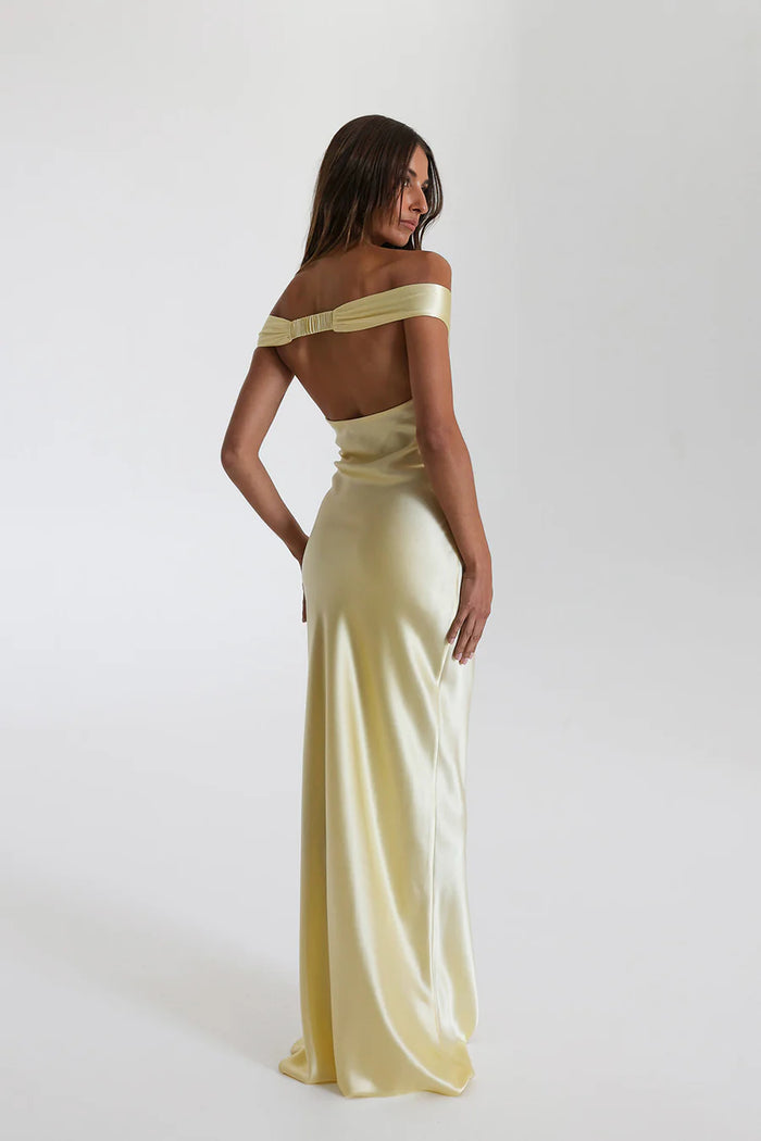 Seraphina Off Shoulder Saténové Maxi Šaty
