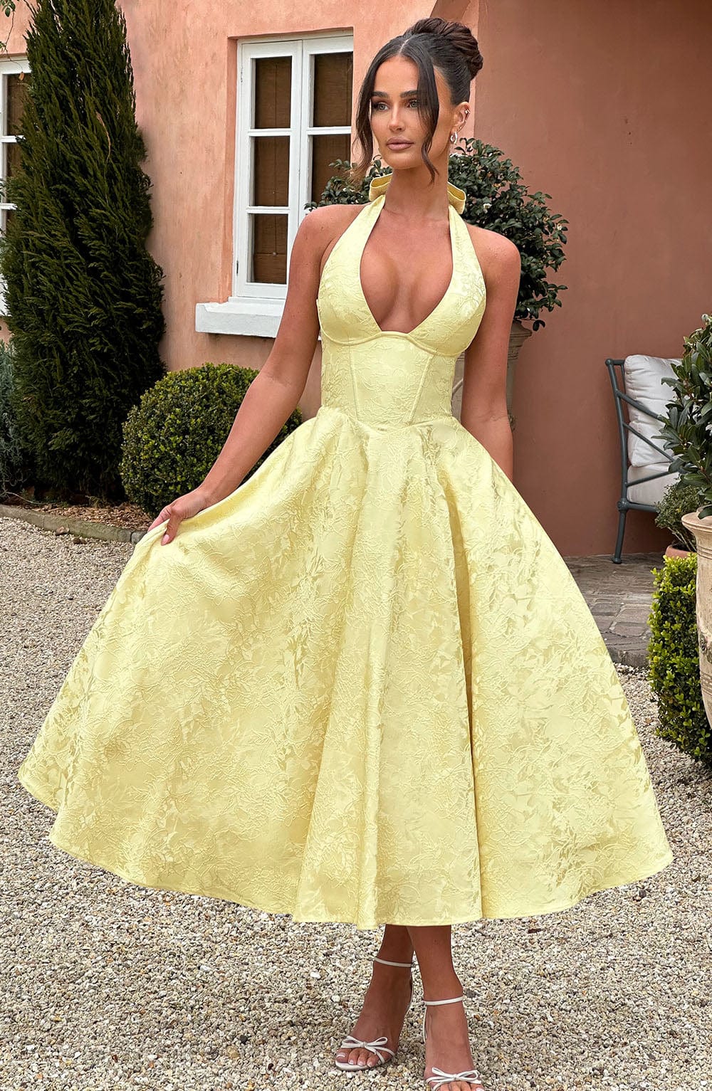 Esmeralda | Halter bezrukávové midi šaty